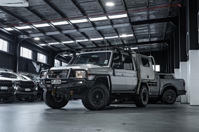 2020 Toyota Landcruiser - Thumbnail