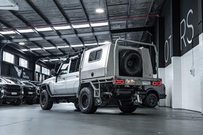 2020 Toyota Landcruiser - Thumbnail