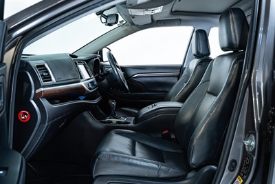 2016 Toyota Highlander - Thumbnail