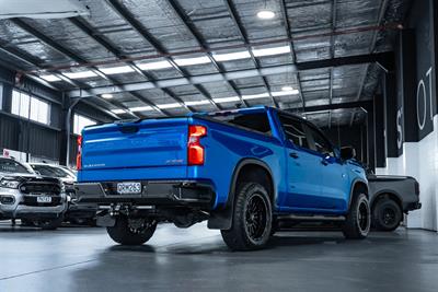 2024 Chevrolet Silverado - Thumbnail