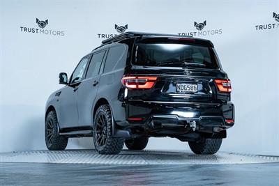 2020 Nissan Patrol - Thumbnail