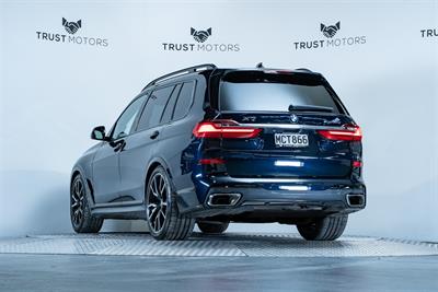 2019 BMW X7 - Thumbnail
