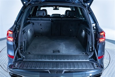 2018 BMW X5 - Thumbnail