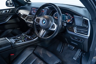 2018 BMW X5 - Thumbnail