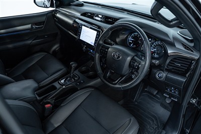 2023 Toyota Hilux - Thumbnail