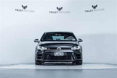 2015 Volkswagen Golf - Thumbnail