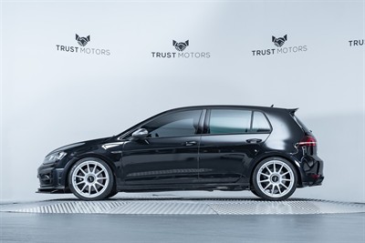 2015 Volkswagen Golf - Thumbnail