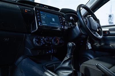 2021 Toyota Hilux - Thumbnail