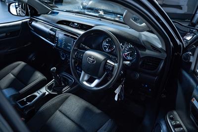 2021 Toyota Hilux - Thumbnail