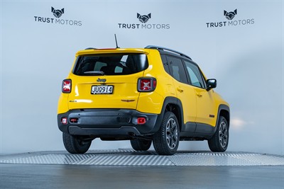 2016 Jeep Renegade - Thumbnail