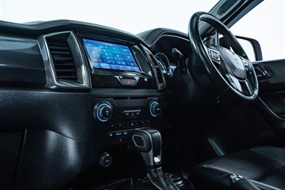 2019 Ford Everest - Thumbnail
