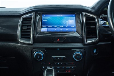 2019 Ford Everest - Thumbnail