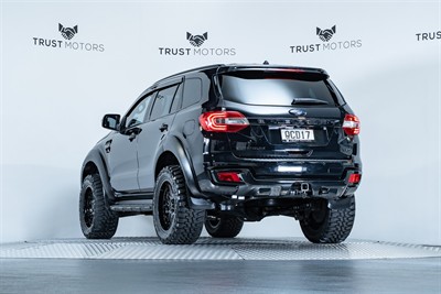 2019 Ford Everest - Thumbnail