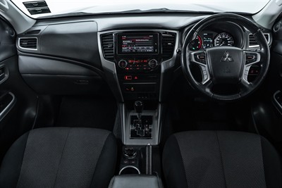 2020 Mitsubishi Triton - Thumbnail