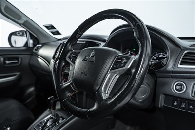 2020 Mitsubishi Triton - Thumbnail