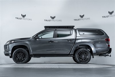 2020 Mitsubishi Triton - Thumbnail