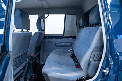 2021 Toyota Landcruiser - Thumbnail