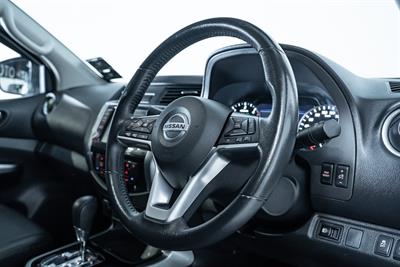 2021 Nissan Navara - Thumbnail
