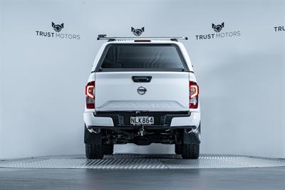 2021 Nissan Navara - Thumbnail