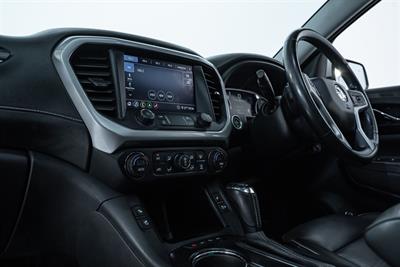 2020 Holden Acadia - Thumbnail