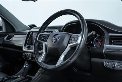 2020 Holden Acadia - Thumbnail