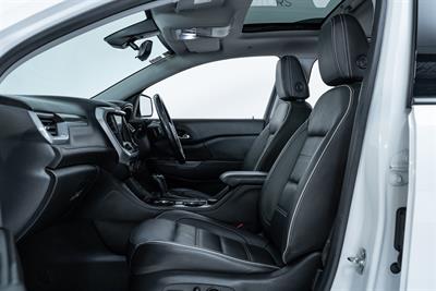 2020 Holden Acadia - Thumbnail