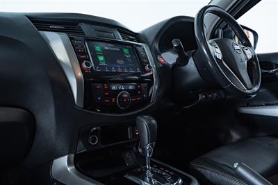 2020 Nissan Navara - Thumbnail
