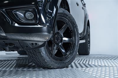 2020 Nissan Navara - Thumbnail