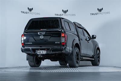 2020 Nissan Navara - Thumbnail