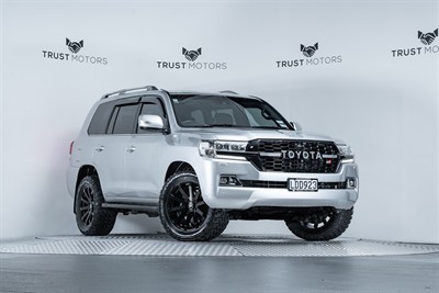 2016 Toyota Landcruiser - Image Coming Soon