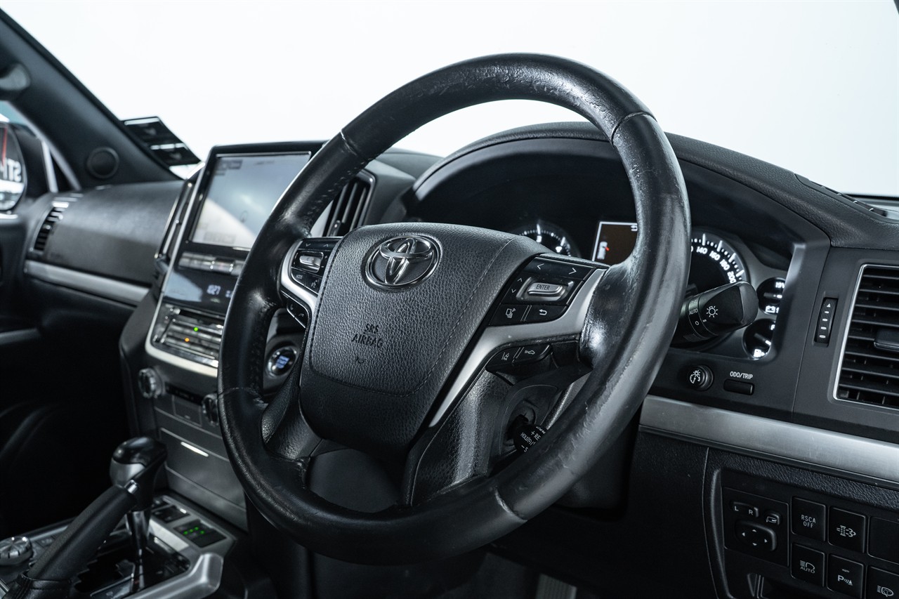 2016 Toyota Landcruiser