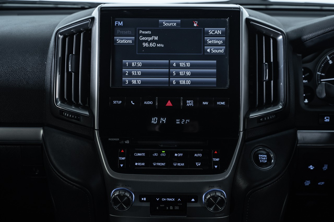 2016 Toyota Landcruiser