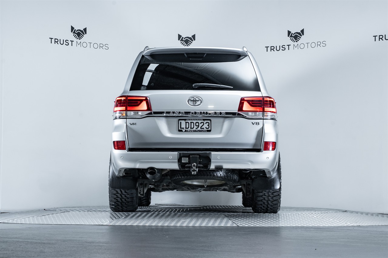 2016 Toyota Landcruiser