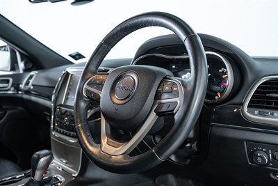 2016 Jeep Grand Cherokee - Thumbnail