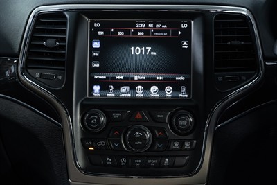 2016 Jeep Grand Cherokee - Thumbnail