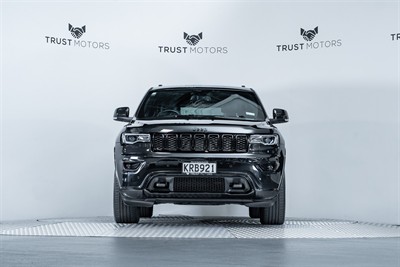 2016 Jeep Grand Cherokee - Thumbnail