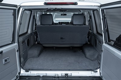 2020 Toyota Landcruiser - Thumbnail