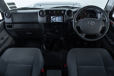 2020 Toyota Landcruiser - Thumbnail