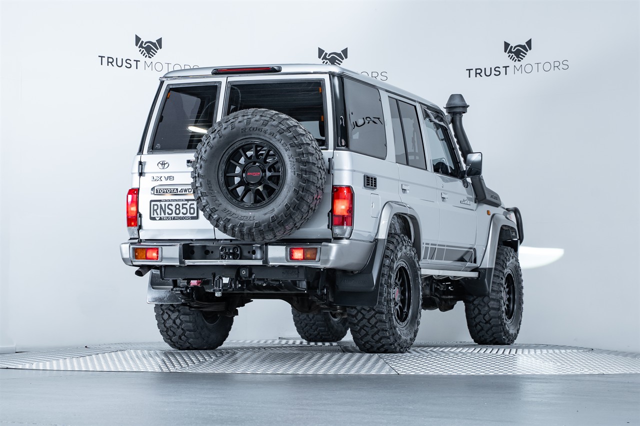 2020 Toyota Landcruiser