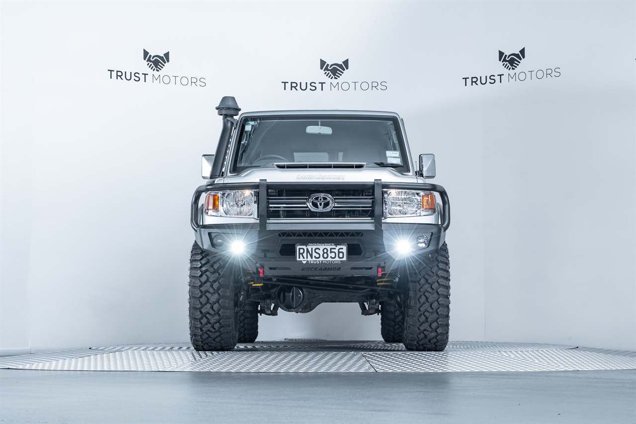 2020 Toyota Landcruiser