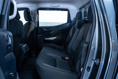 2021 Nissan Navara - Thumbnail