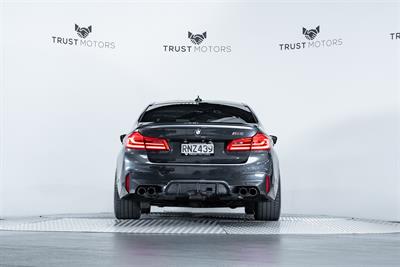2018 BMW M5 - Thumbnail