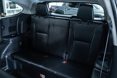 2023 Toyota Highlander - Thumbnail
