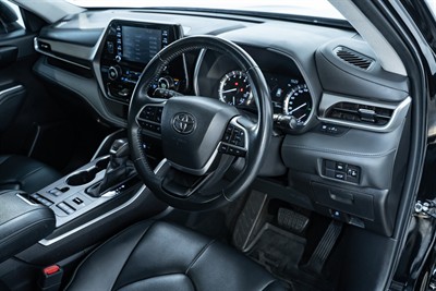 2023 Toyota Highlander - Thumbnail