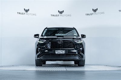 2023 Toyota Highlander - Thumbnail