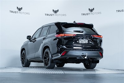 2023 Toyota Highlander - Thumbnail