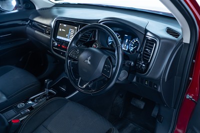 2021 Mitsubishi Outlander - Thumbnail