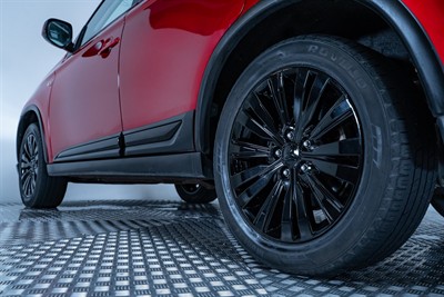 2021 Mitsubishi Outlander - Thumbnail