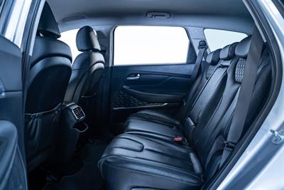 2019 Hyundai Santa Fe - Thumbnail