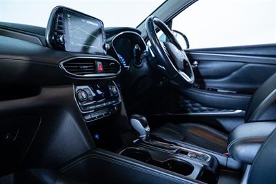 2019 Hyundai Santa Fe - Thumbnail